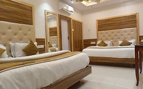 Hotel Golden Veena- Mount Abu- 1 Km From Nakki Lake
